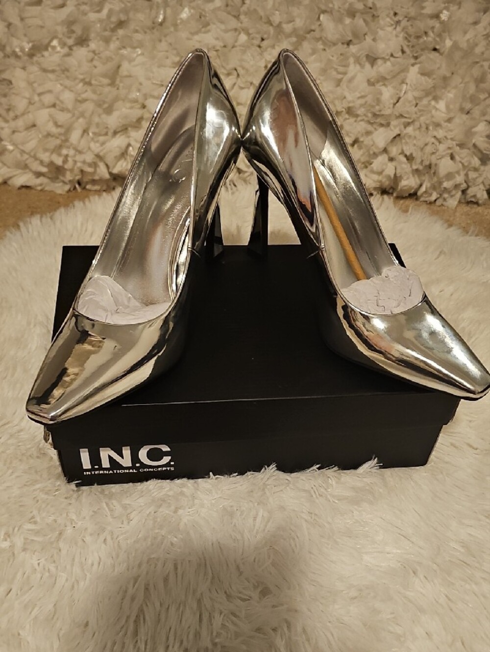 INC International Concepts Metallic Silver Pointed Toe Pumps - Picture 8 of 9